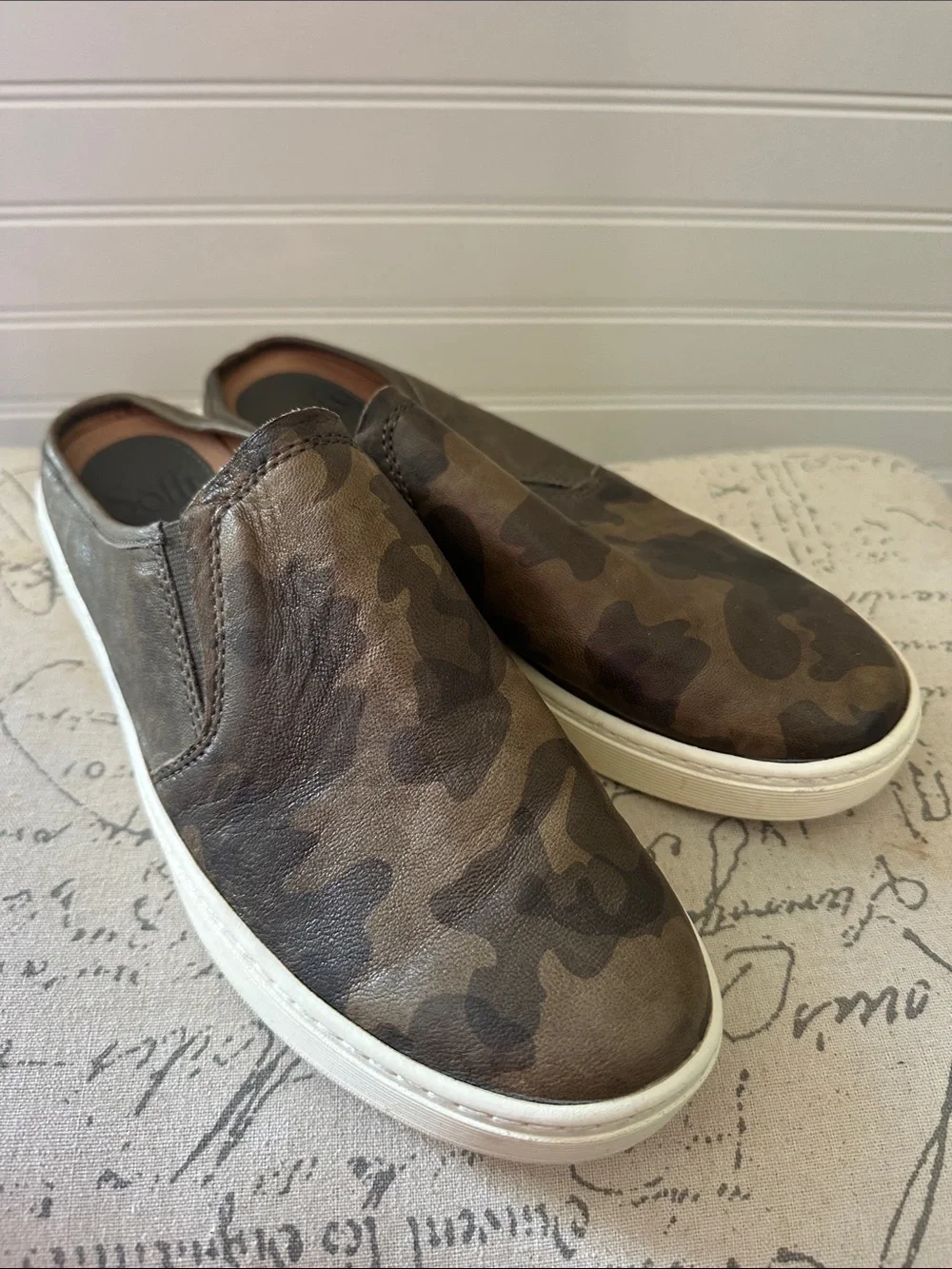 Sofft Slip-On Camouflage Casual Sneakers - Brown Mule size 8.5